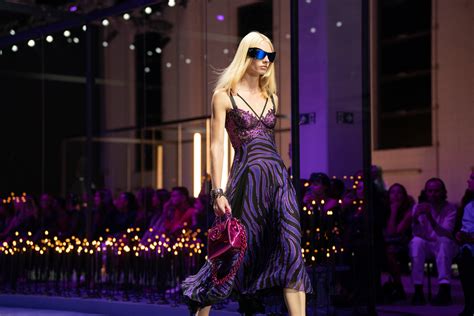 versace show los angeles|versace 2024 fashion show.